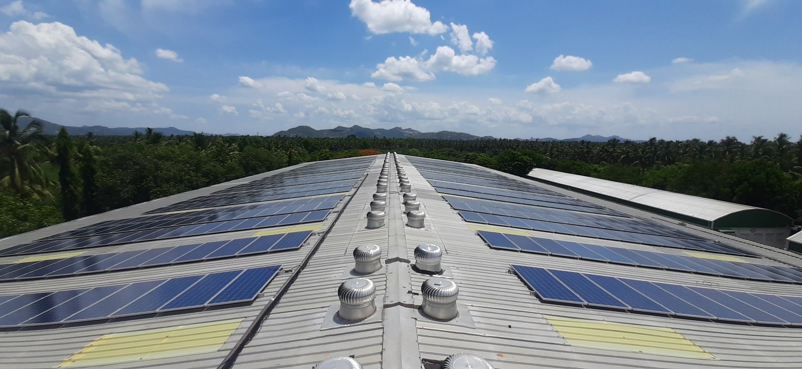 Industrial full-roof solar