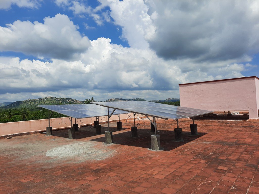 Commercial building solar